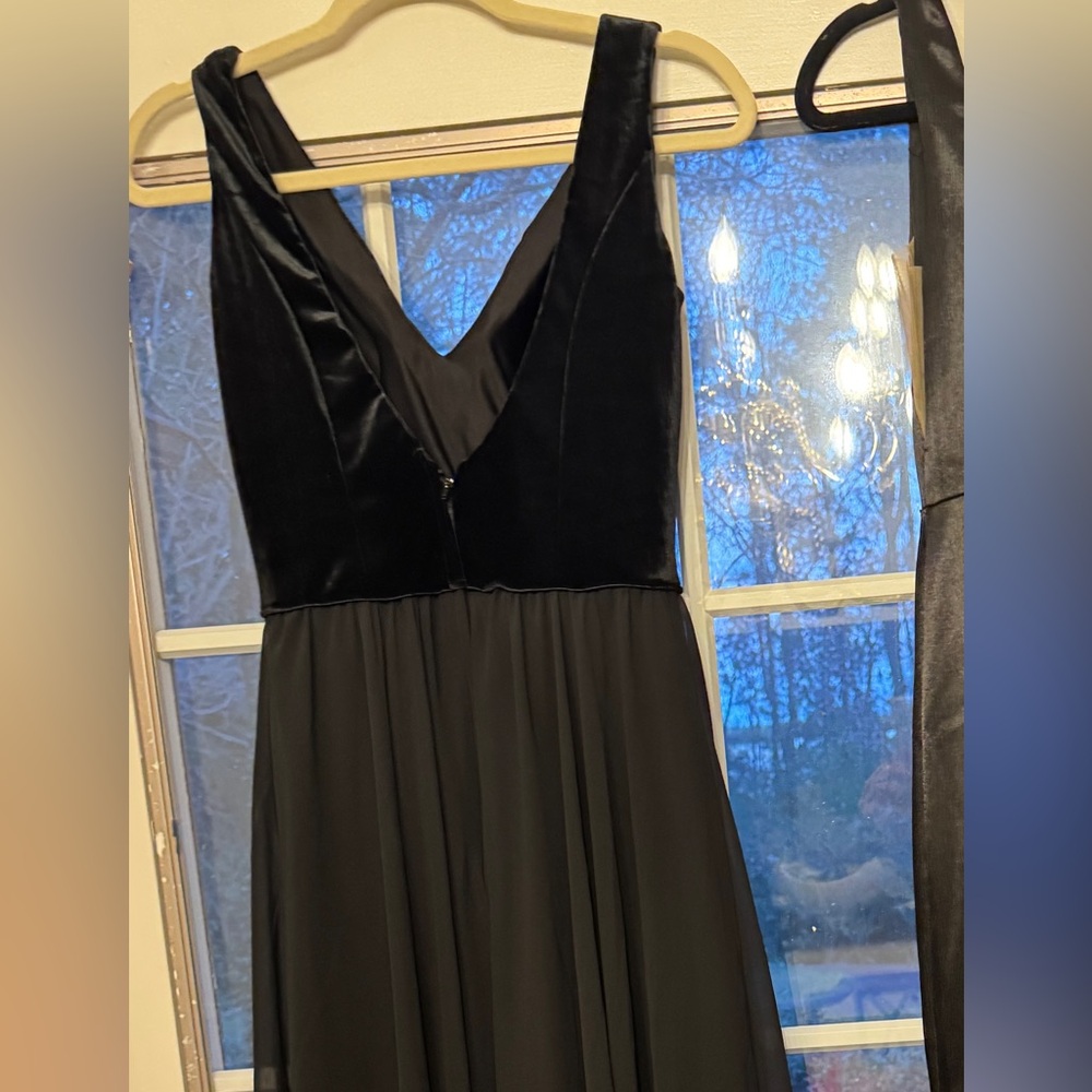 Elegant Black Strapless Pleated Gown